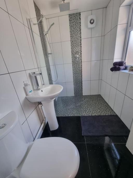 Somers Lodge لايستر المظهر الخارجي الصورة