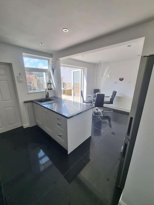 Somers Lodge لايستر المظهر الخارجي الصورة